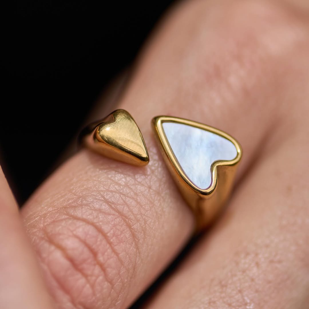 Heart Shell Ring