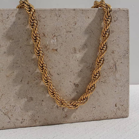 Olivia Necklace