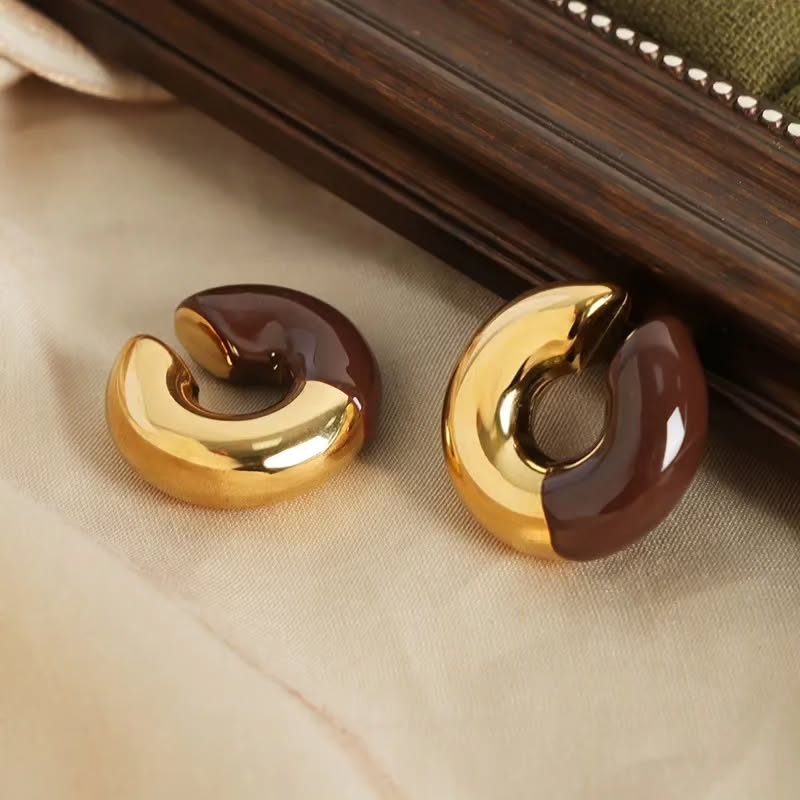 Sandra Earcuff