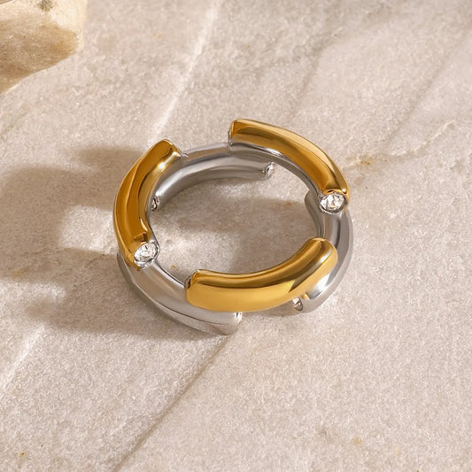 Delia Ring